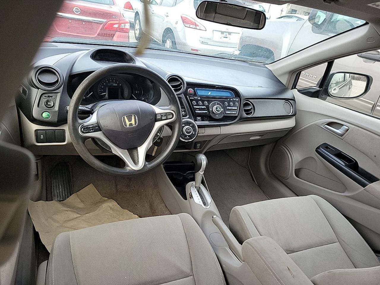 Honda Insight LX 2012