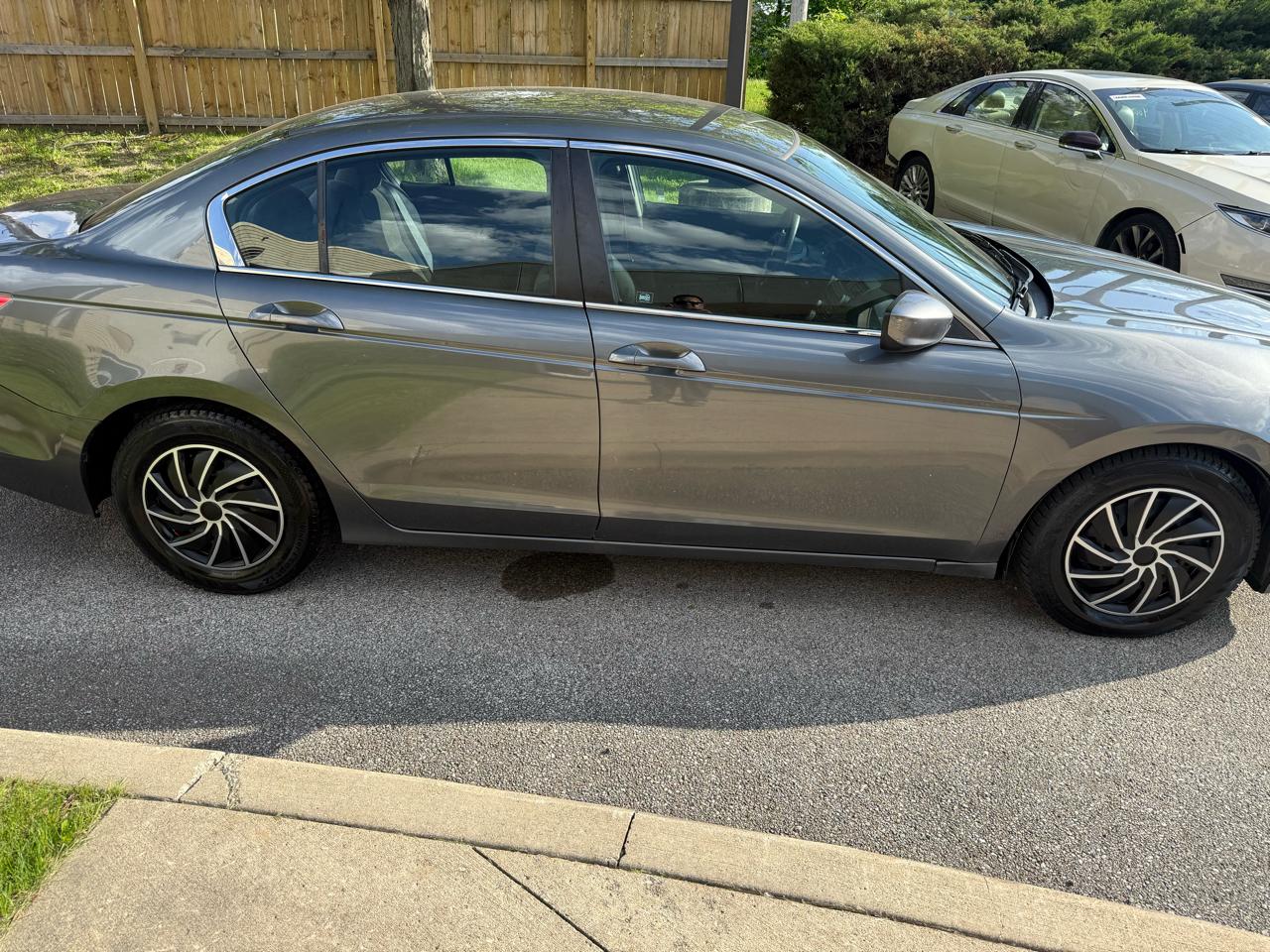 Honda Accord LX sedan AT 2009