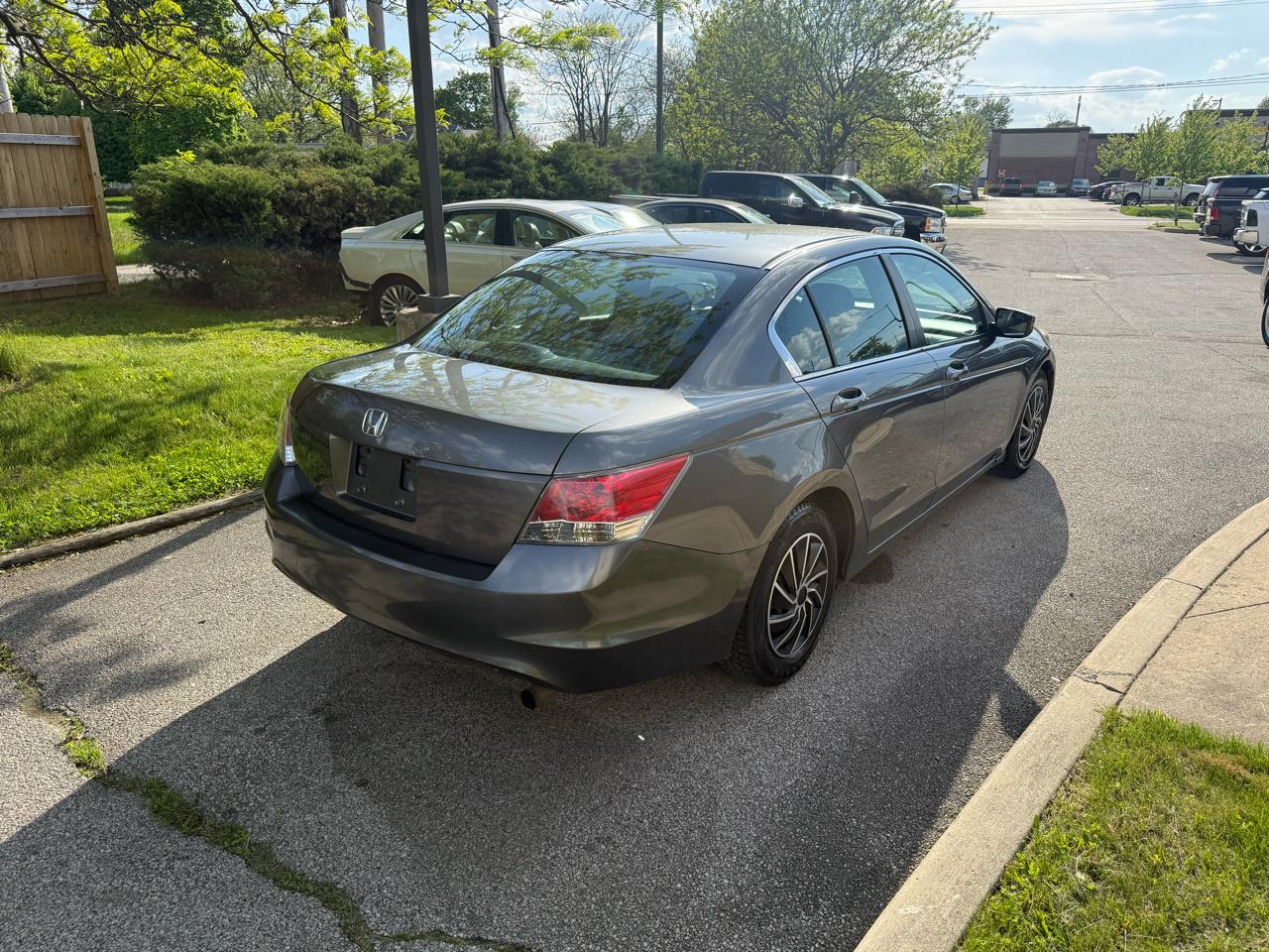 Honda Accord LX sedan AT 2009