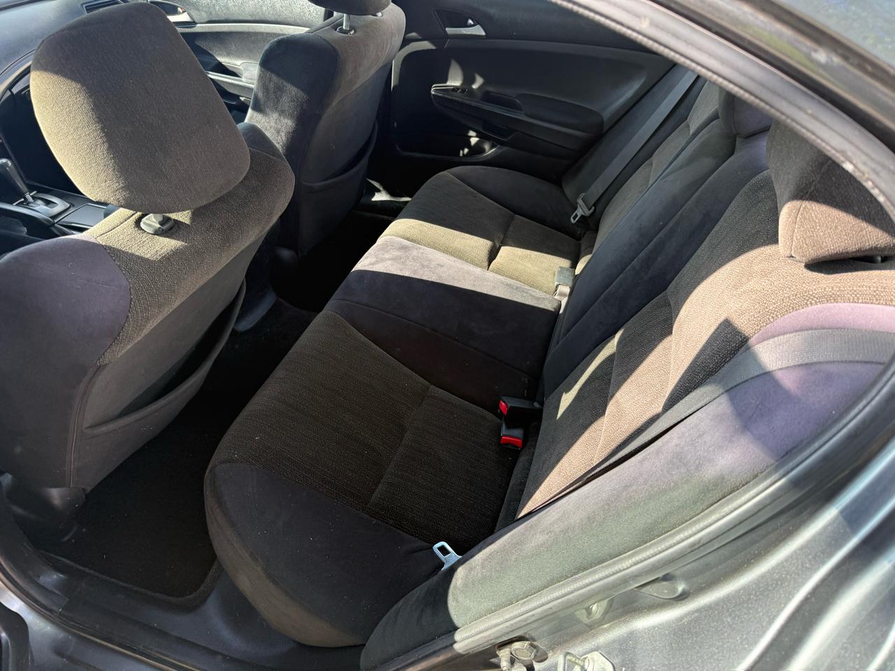 Honda Accord LX sedan AT 2009
