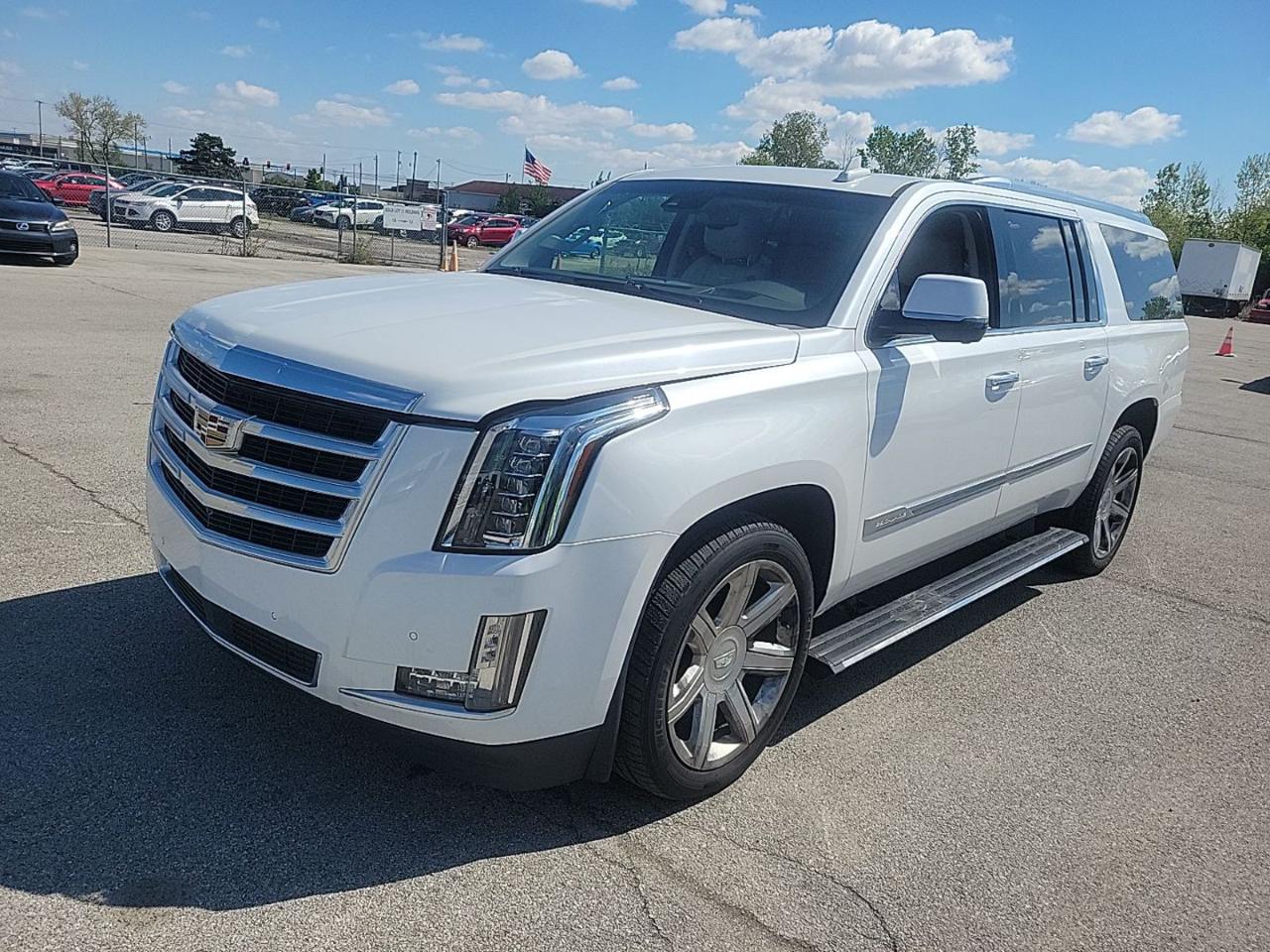 Cadillac Escalade ESV Premium 4WD 2016