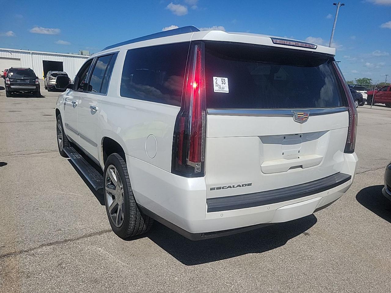 Cadillac Escalade ESV Premium 4WD 2016