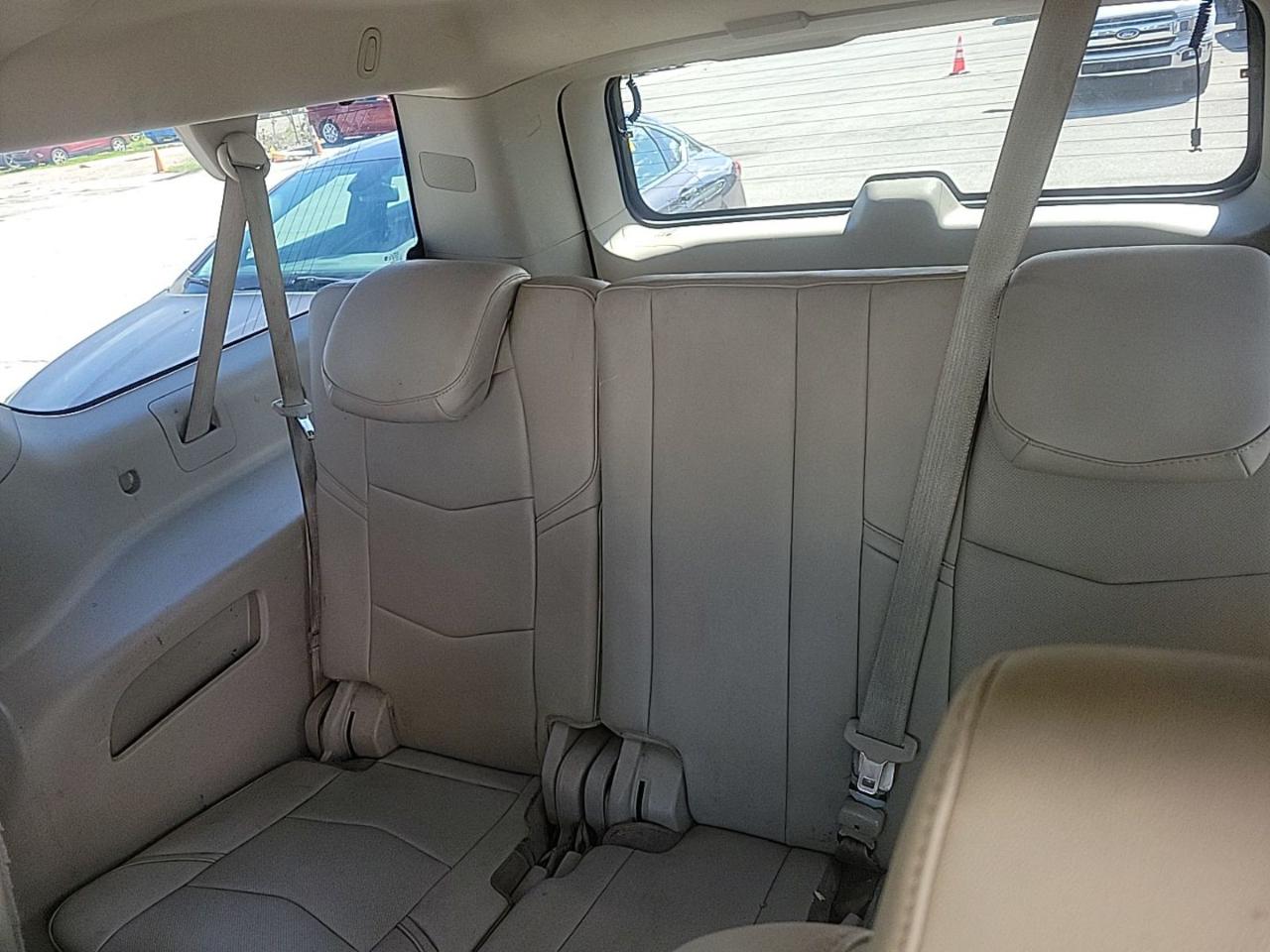 Cadillac Escalade ESV Premium 4WD 2016