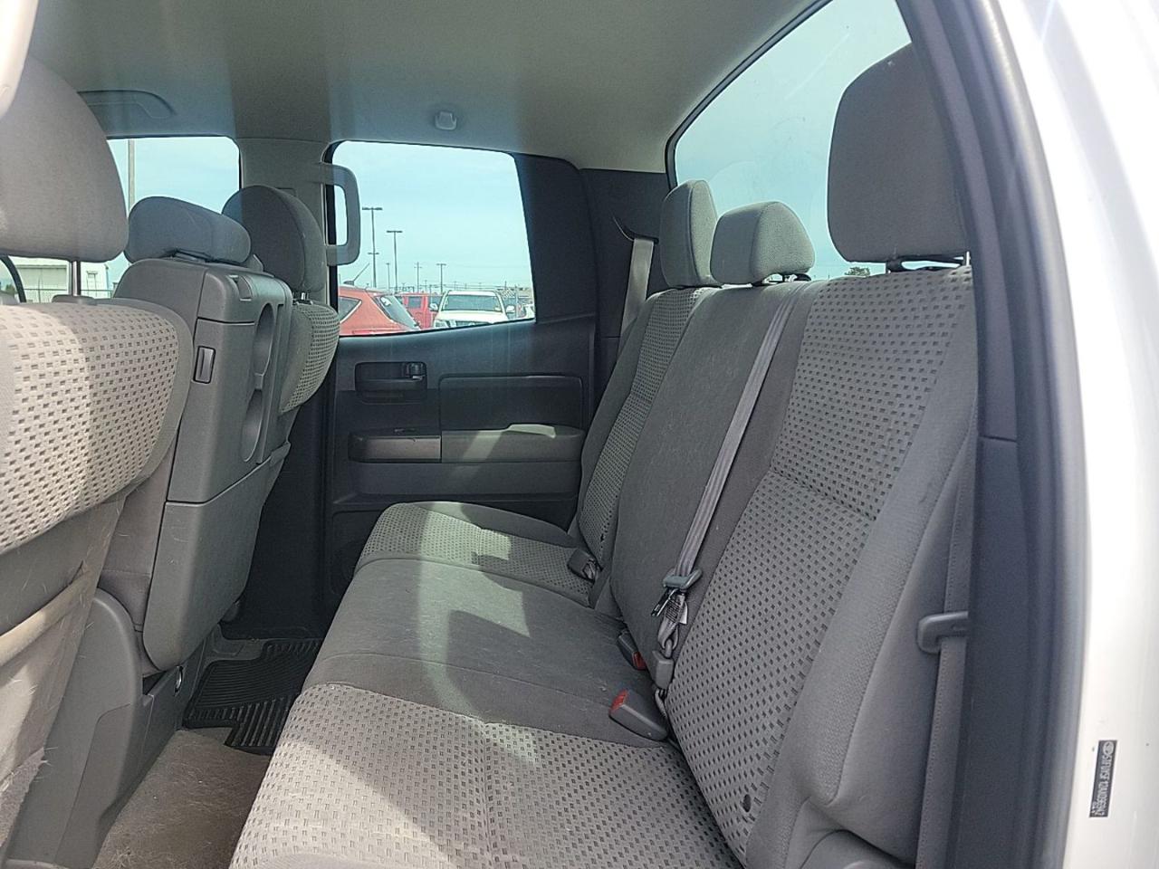 Toyota Tundra Tundra-Grade 5.7L Double Cab 4WD 2010