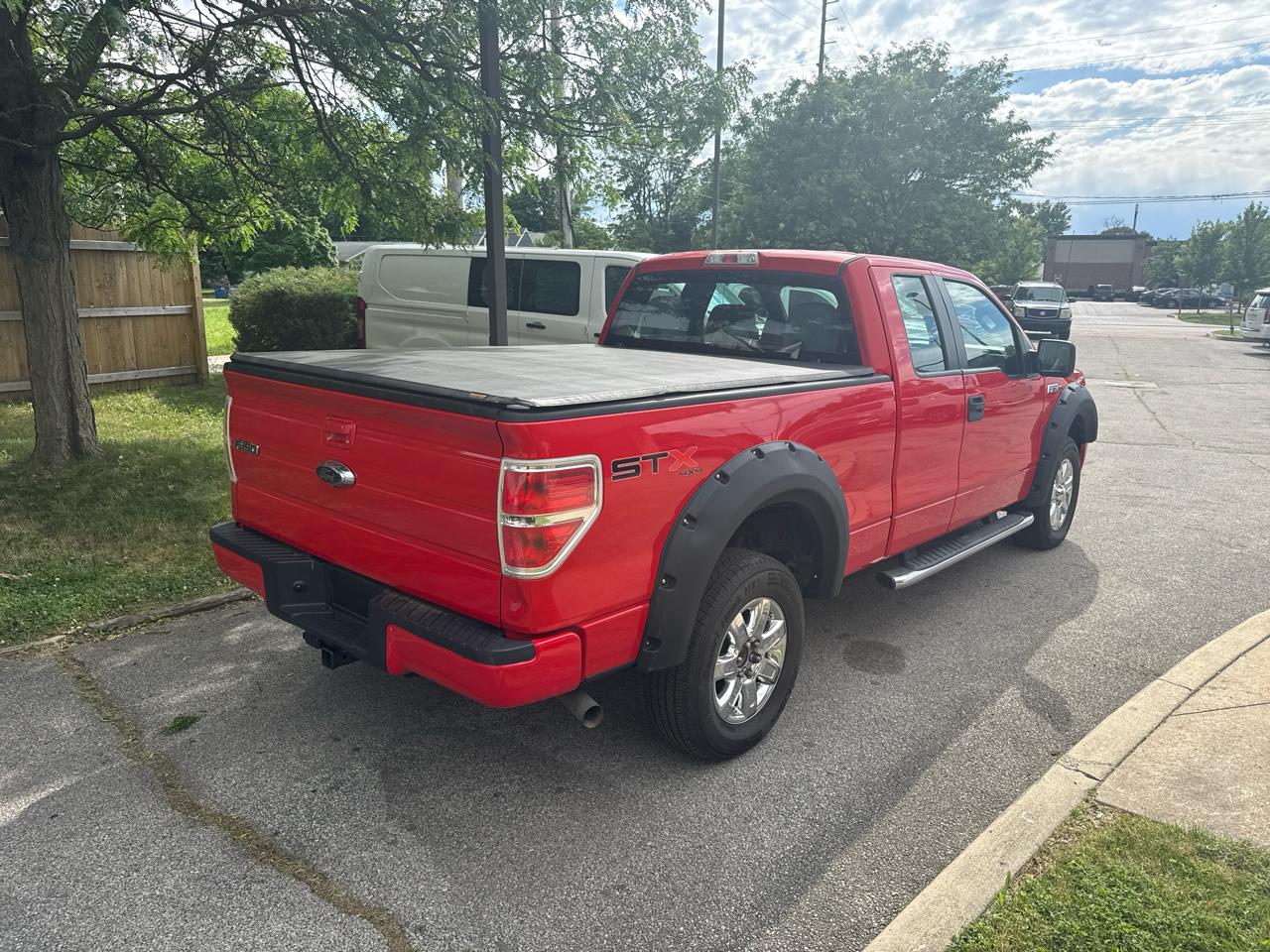 Ford F-150 XLT SuperCab 8-ft. Bed 4WD 2013