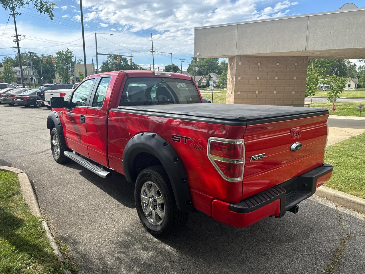 Ford F-150 XLT SuperCab 8-ft. Bed 4WD 2013