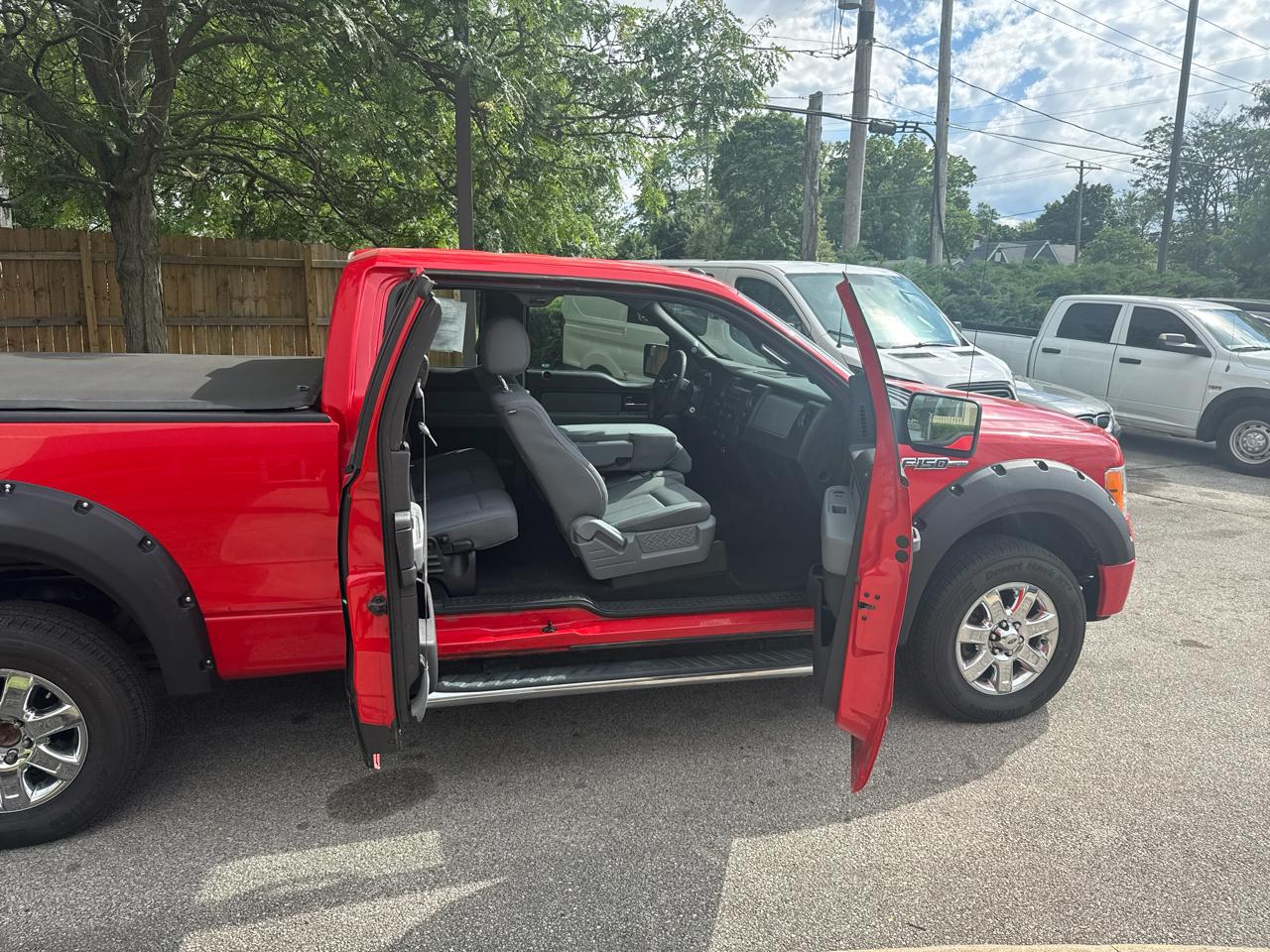 Ford F-150 XLT SuperCab 8-ft. Bed 4WD 2013