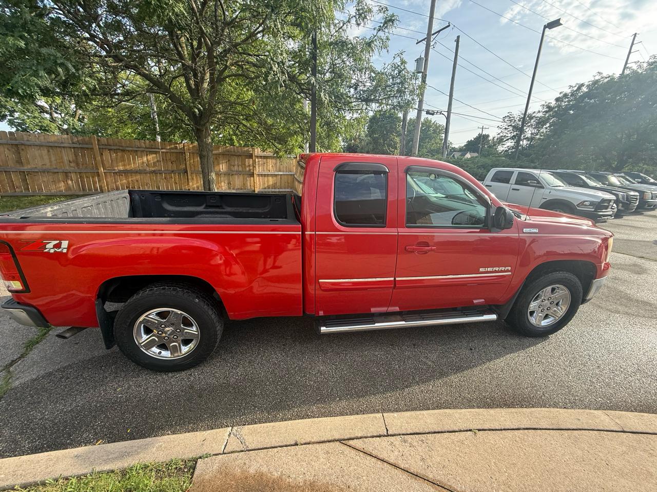 GMC Sierra 1500 SLE Ext. Cab 4WD 2011
