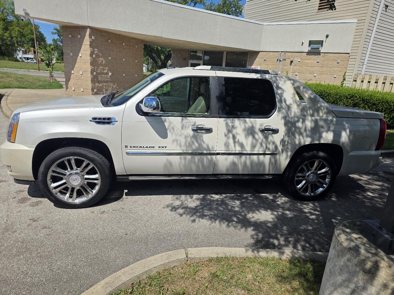 Cadillac Escalade EXT Sport Utility Truck 2008