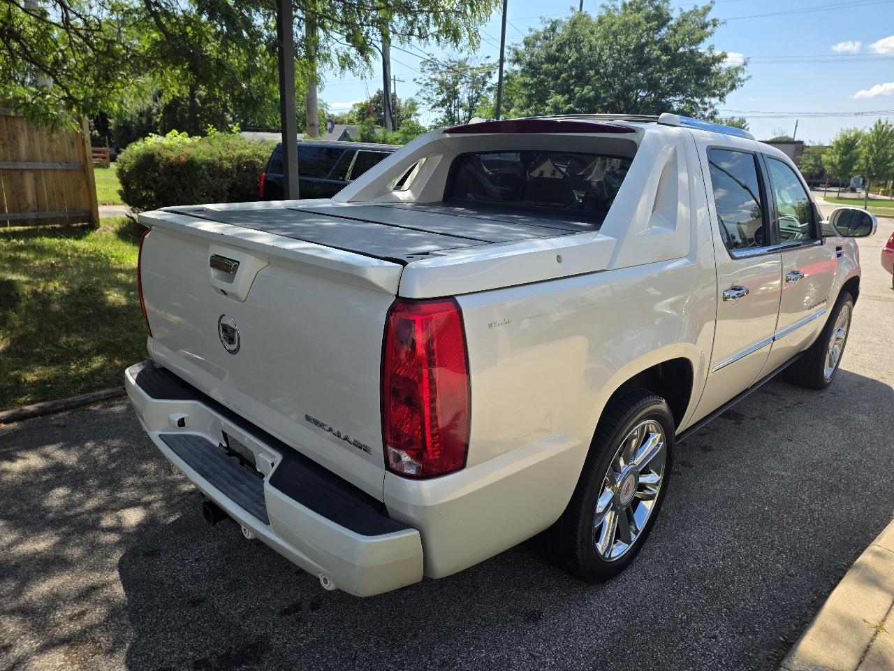 Cadillac Escalade EXT Sport Utility Truck 2008