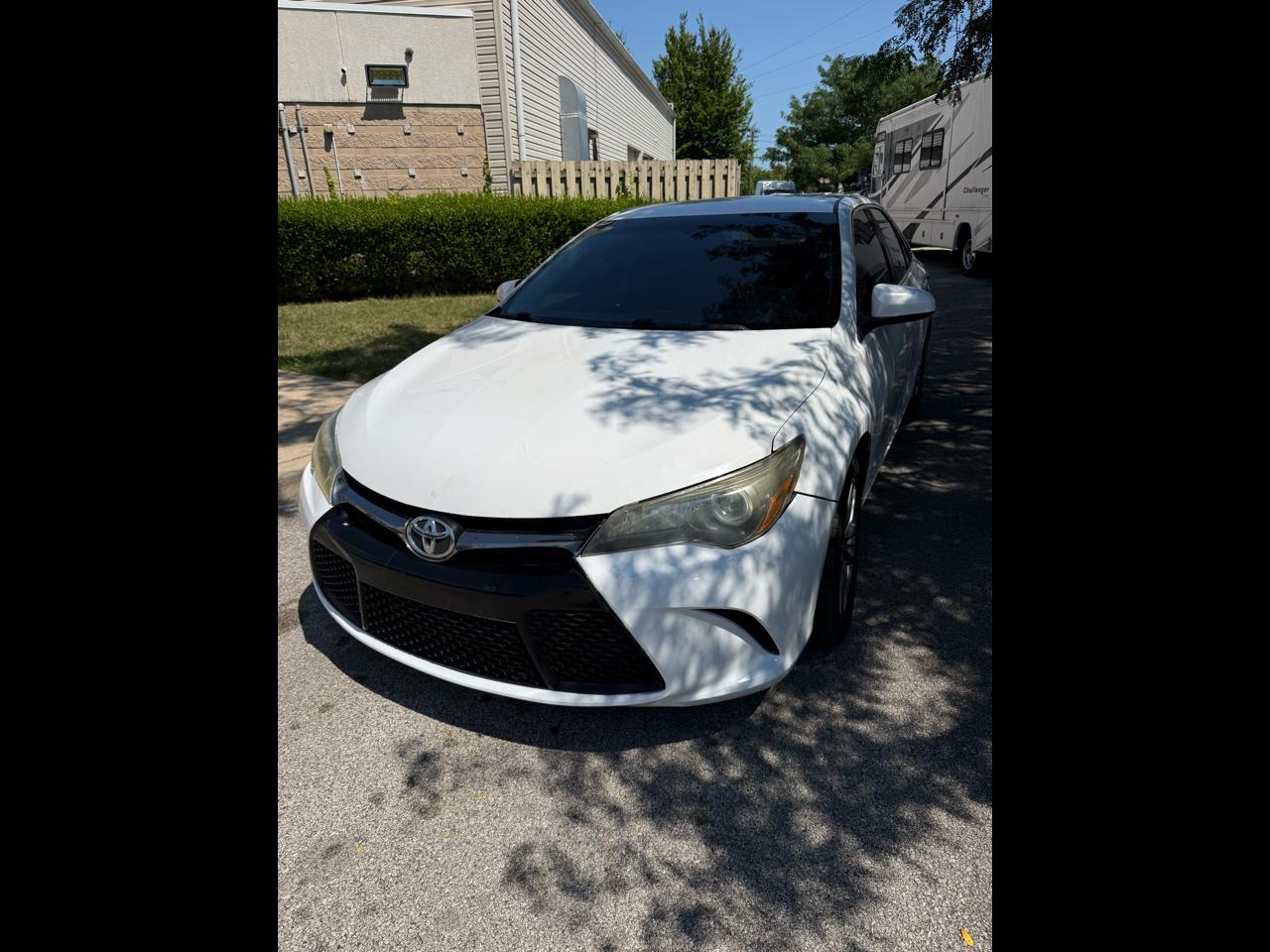 2016 Toyota Camry XLE