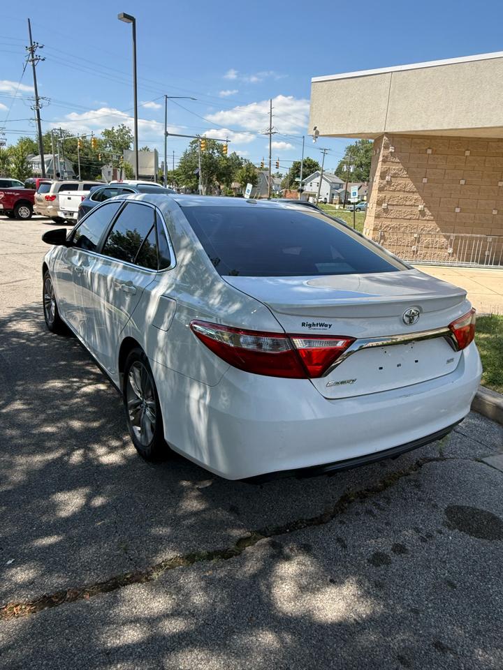 Toyota Camry XLE 2016