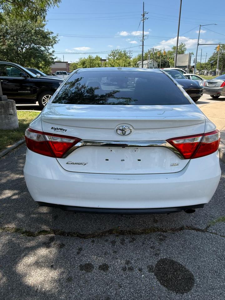 Toyota Camry XLE 2016