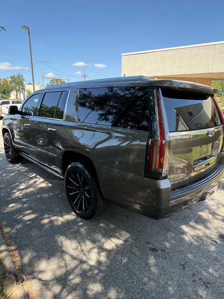 Cadillac Escalade ESV Premium 4WD 2016