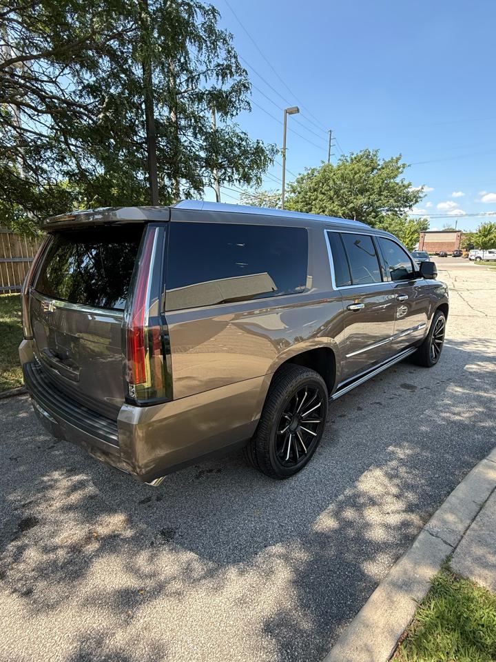Cadillac Escalade ESV Premium 4WD 2016