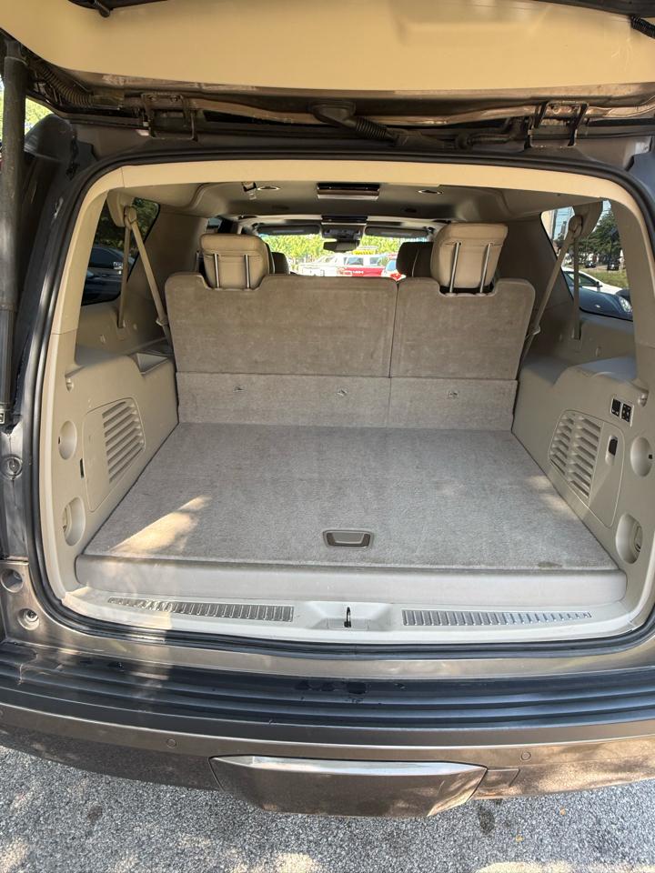 Cadillac Escalade ESV Premium 4WD 2016