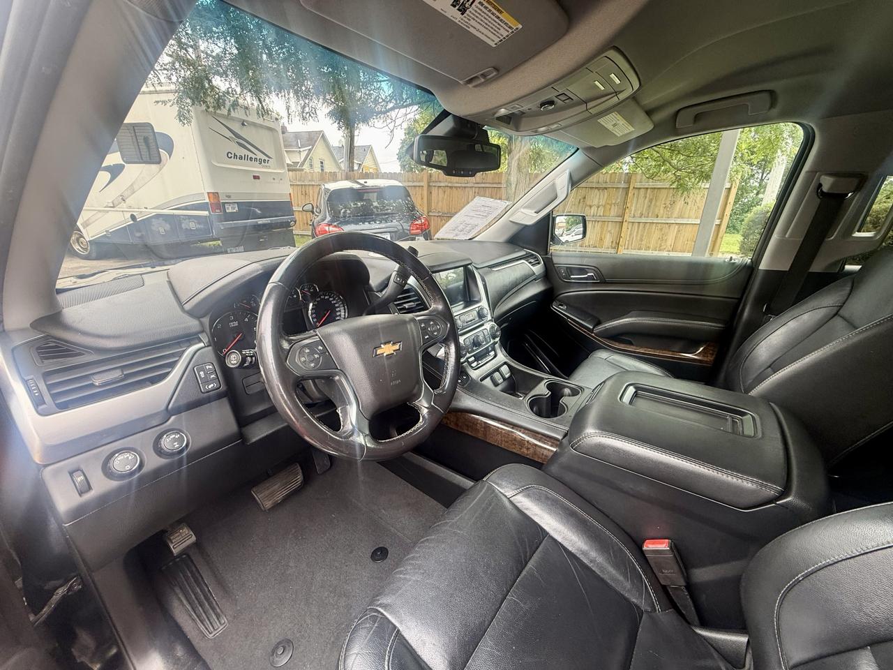 Chevrolet Suburban LT 4WD 2020