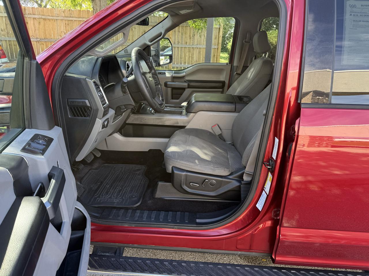 Ford F-150 4WD SuperCrew 139" XLT 2015