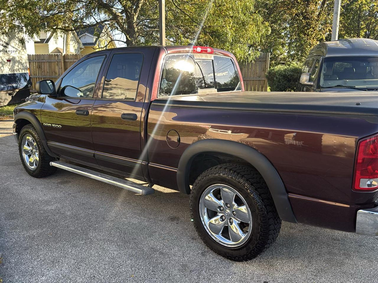 Dodge Ram 1500 Laramie Quad Cab Long Bed 2WD 2005