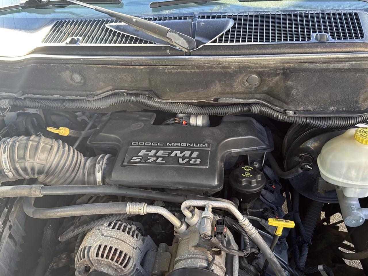Dodge Ram 1500 Laramie Quad Cab Long Bed 2WD 2005