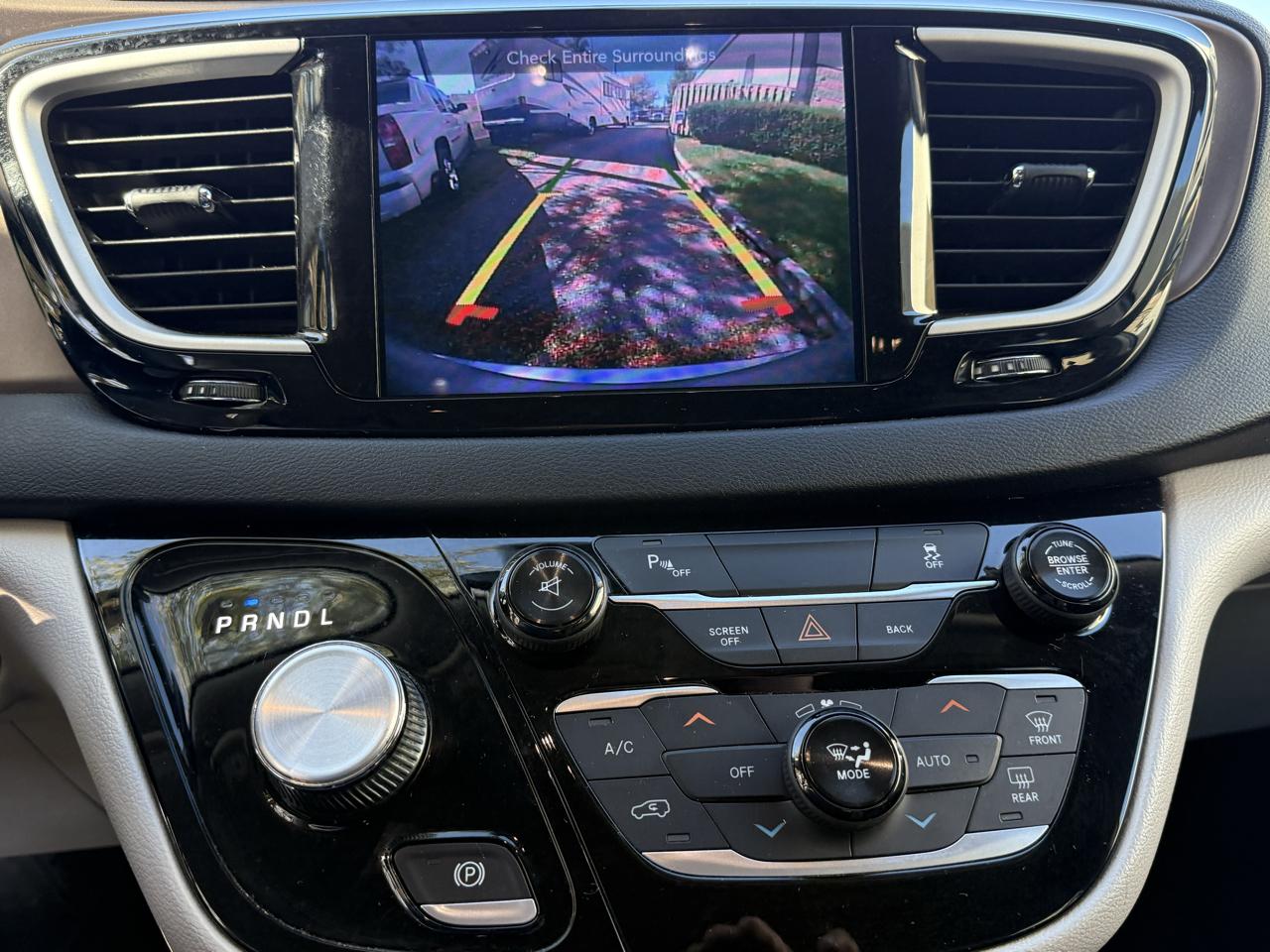 Chrysler Pacifica Touring-L 2017