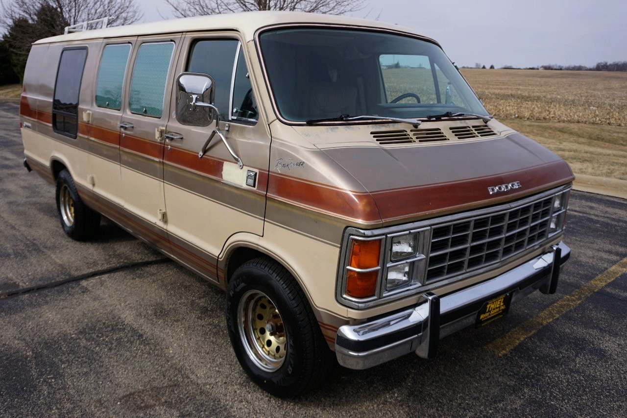 Dodge Ram Van  1984