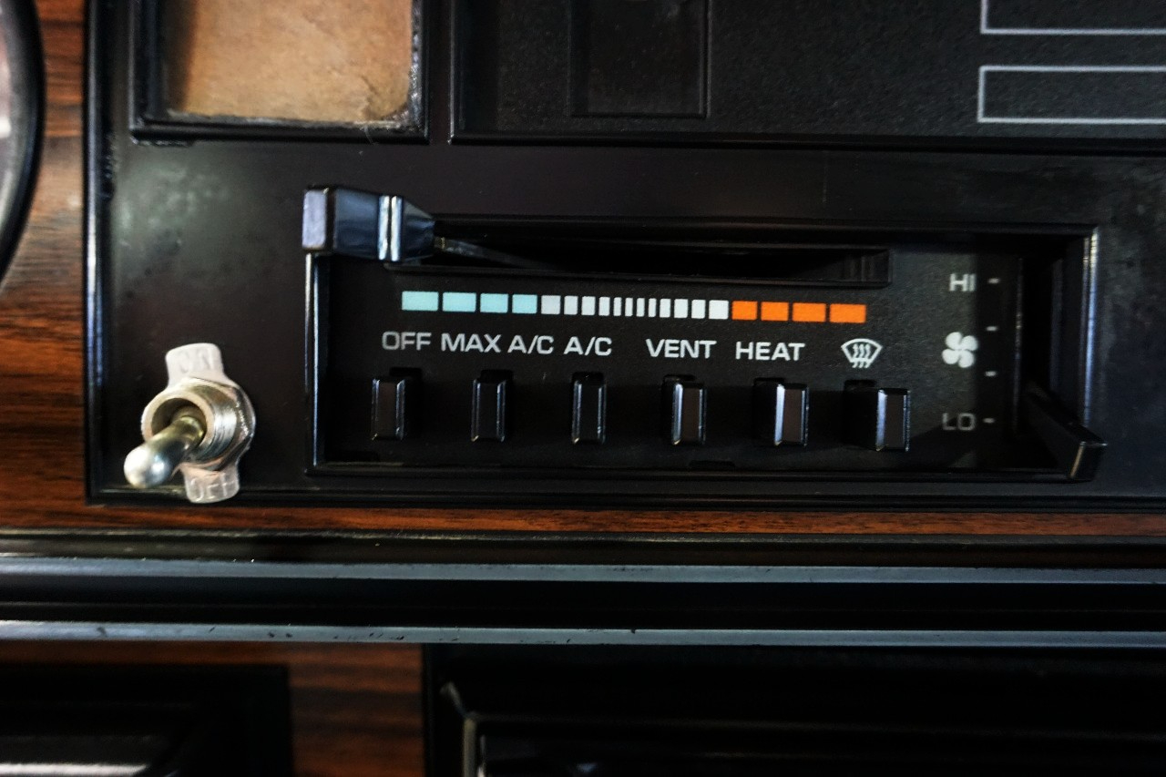 Dodge Ram Charger  1989