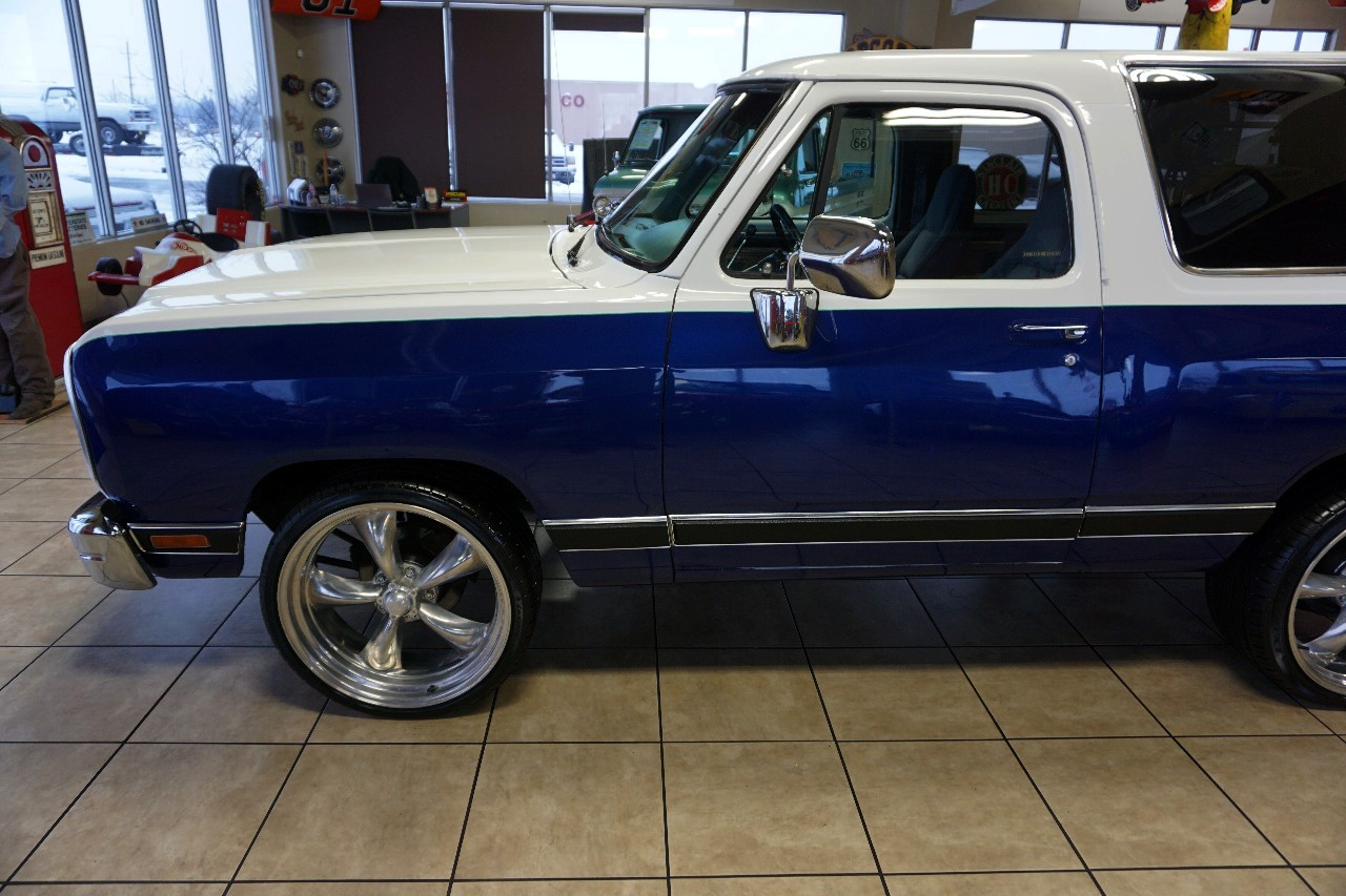 Dodge Ram Charger  1989