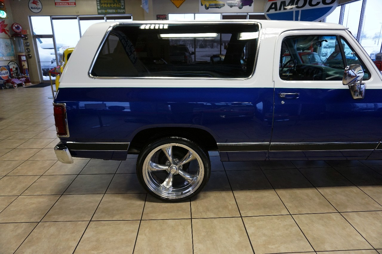 Dodge Ram Charger  1989