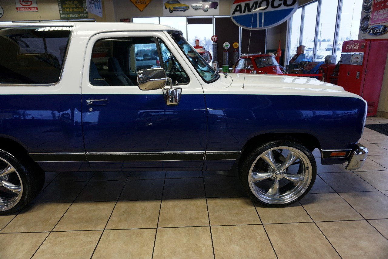 Dodge Ram Charger  1989