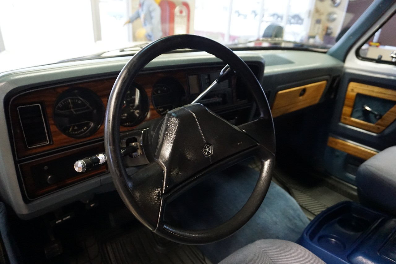 Dodge Ram Charger  1989