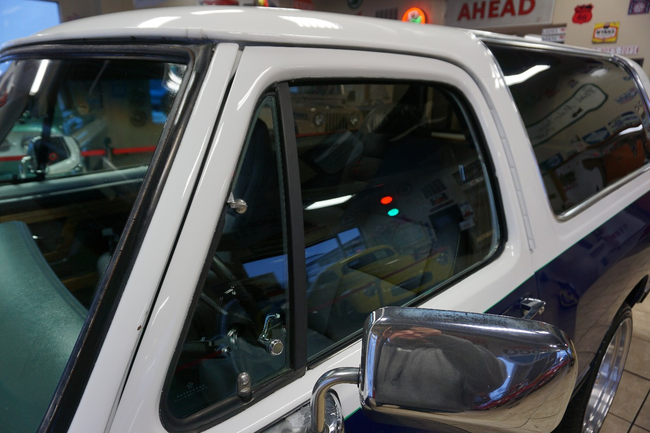 Dodge Ram Charger  1989