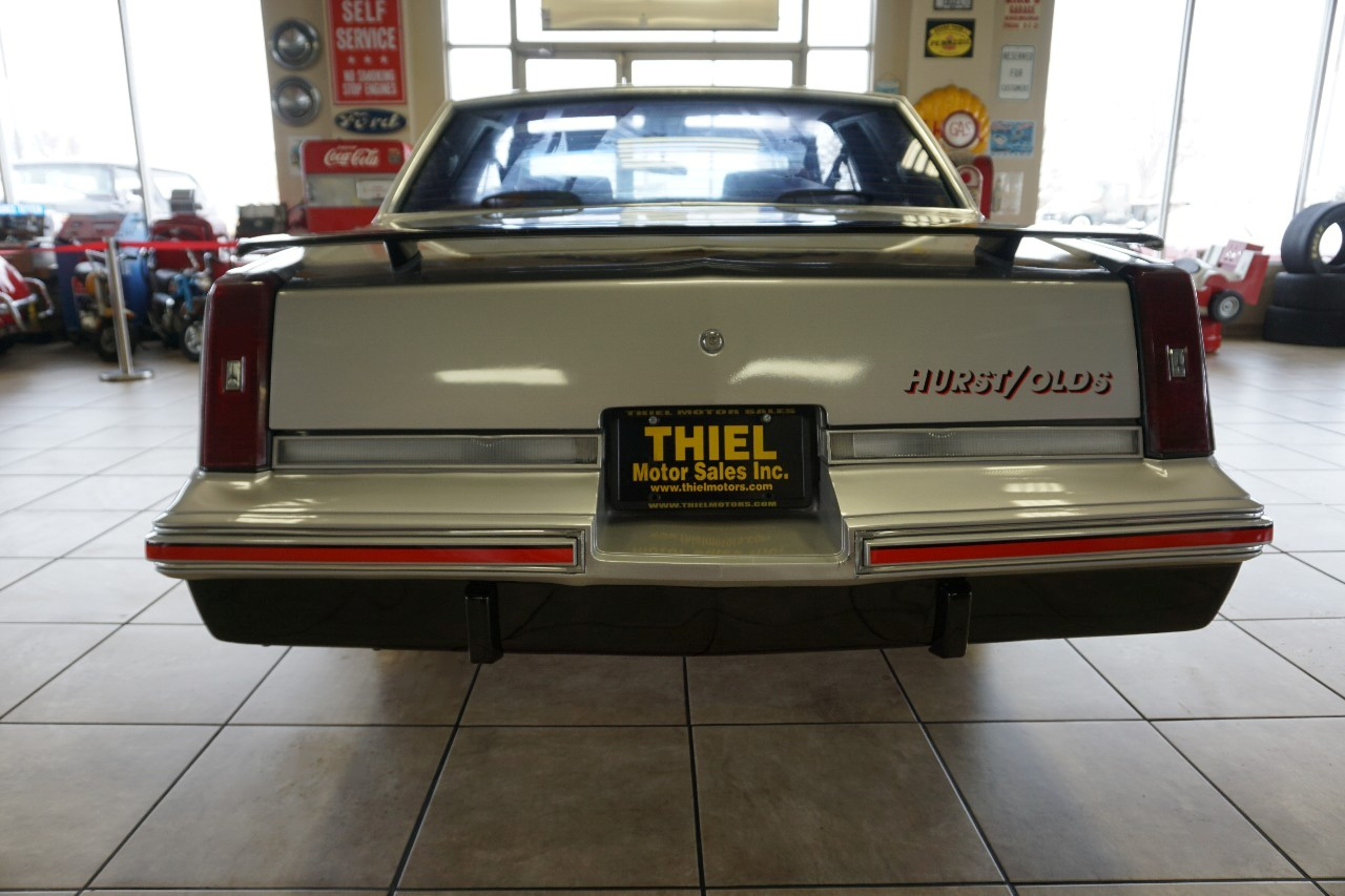 Oldsmobile Hurst  1984