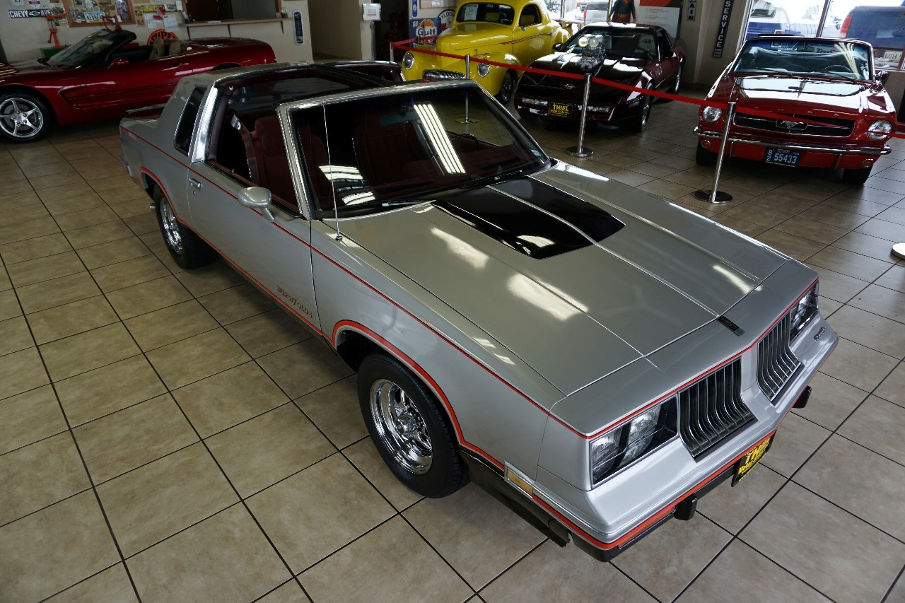 Oldsmobile Hurst  1984