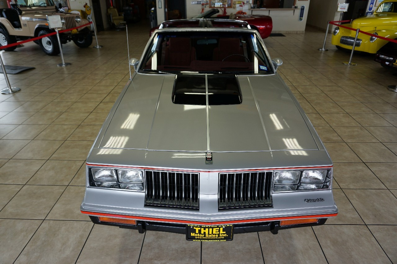 Oldsmobile Hurst  1984