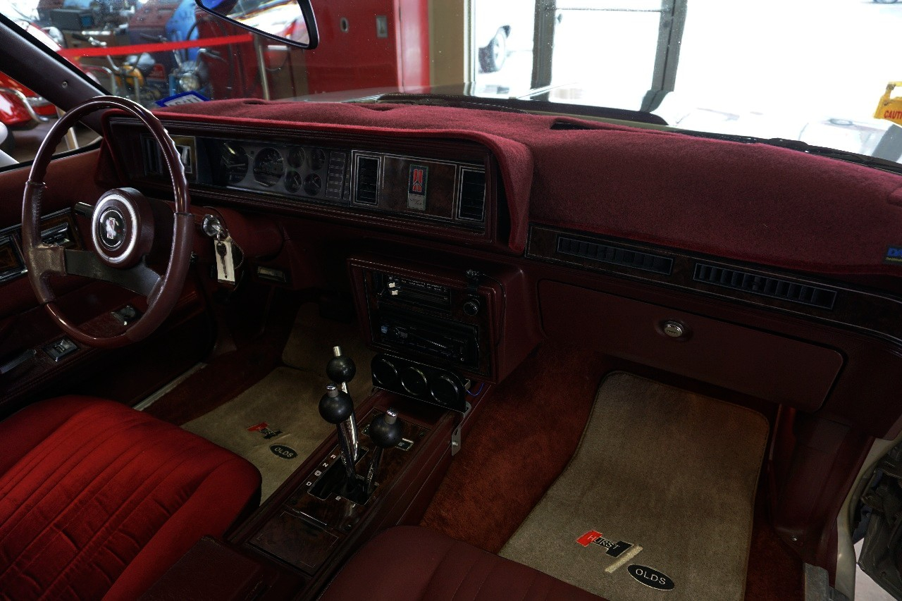 Oldsmobile Hurst  1984