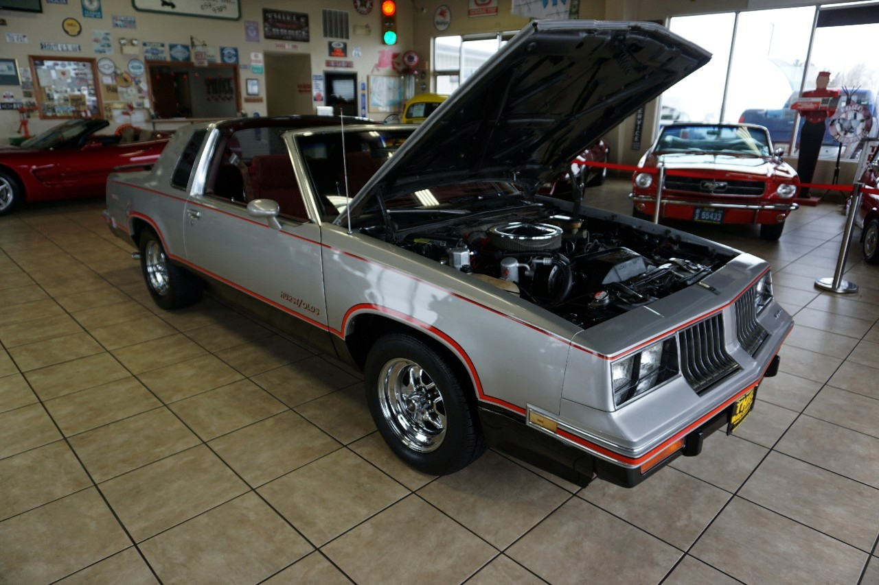 Oldsmobile Hurst  1984