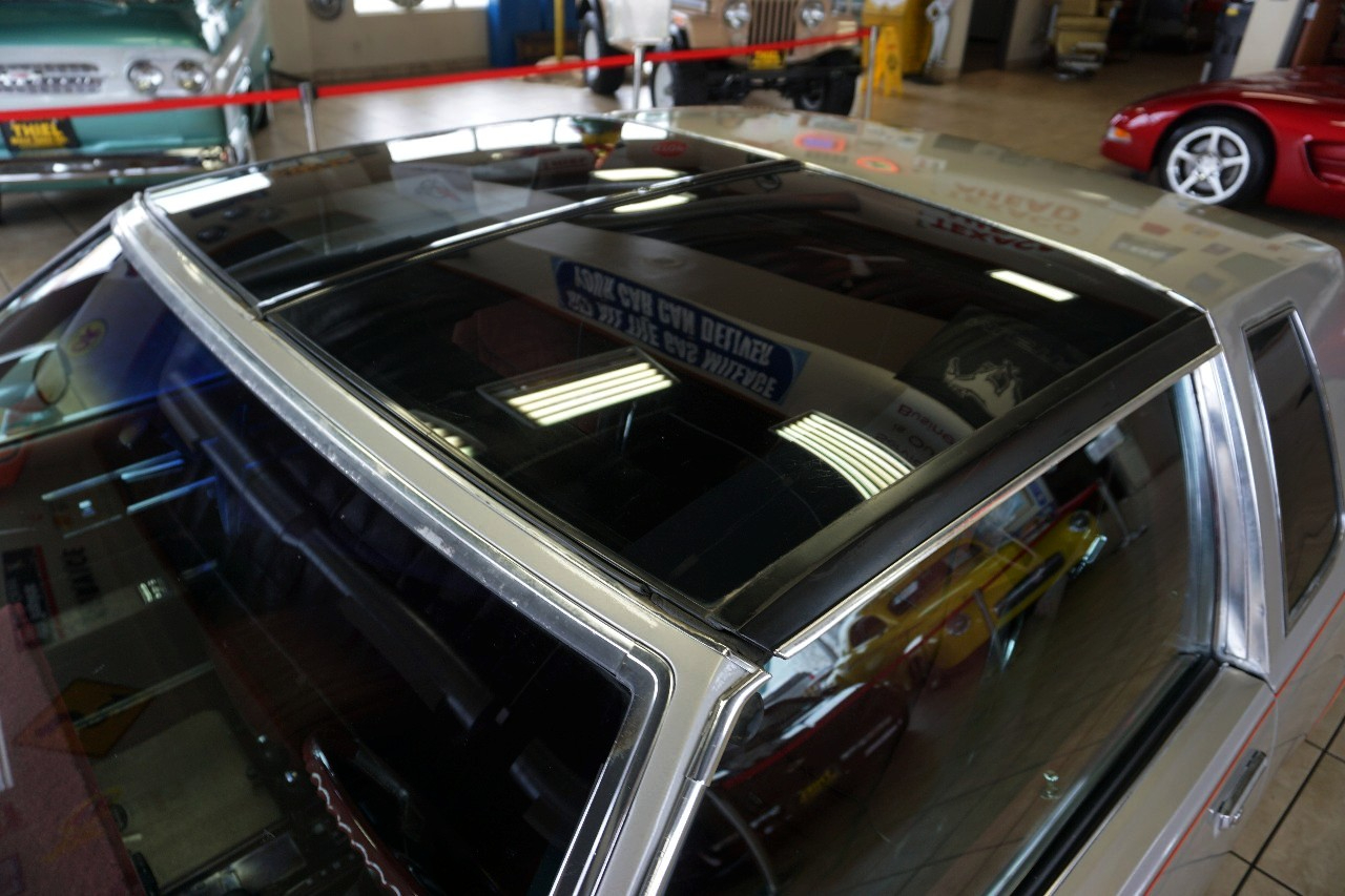 Oldsmobile Hurst  1984