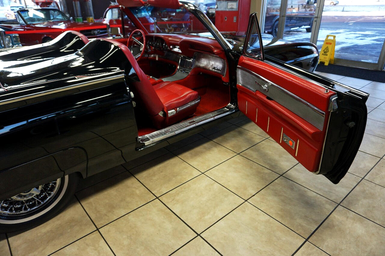 Ford Thunderbird  1963