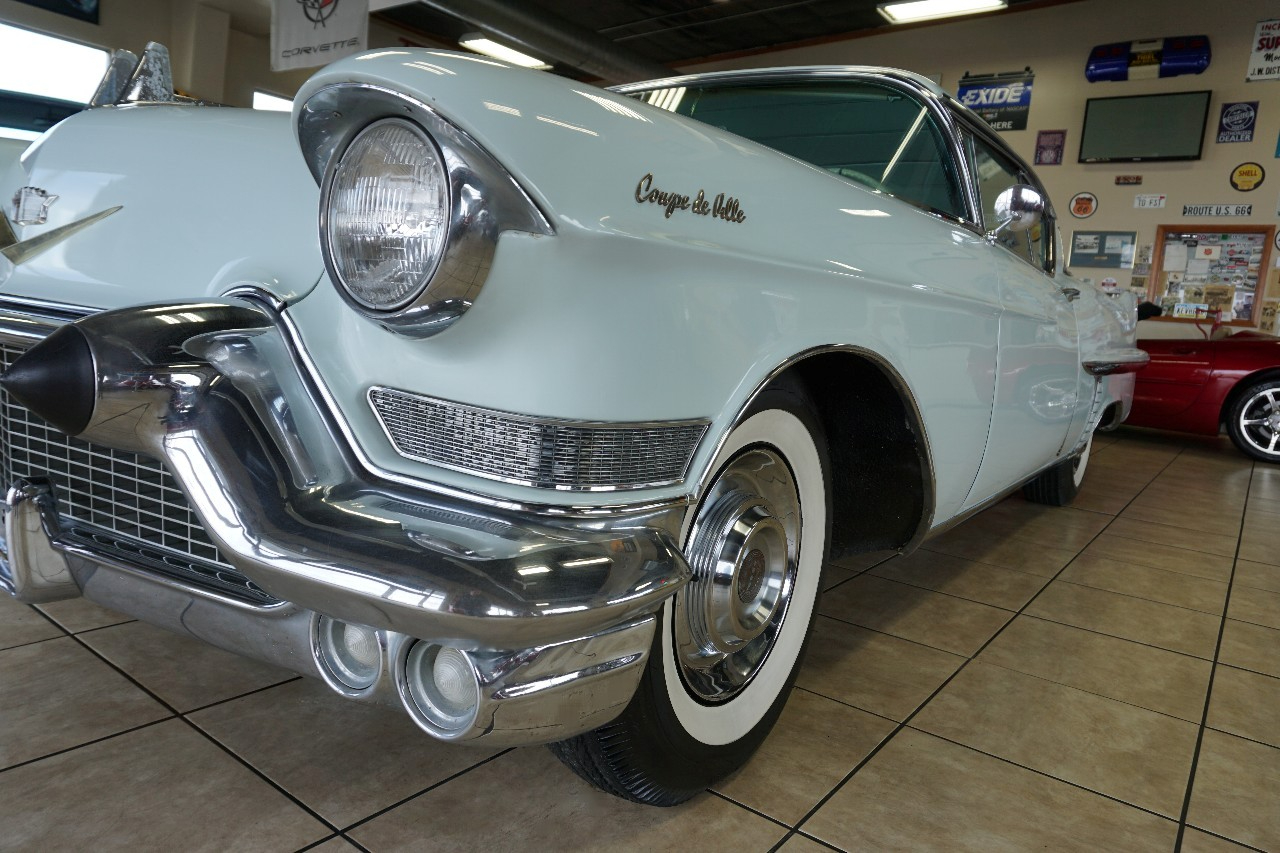 Cadillac Coupe De Ville  1957