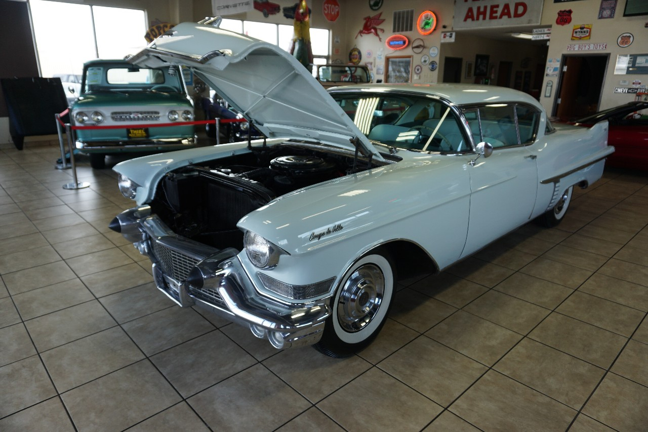 Cadillac Coupe De Ville  1957