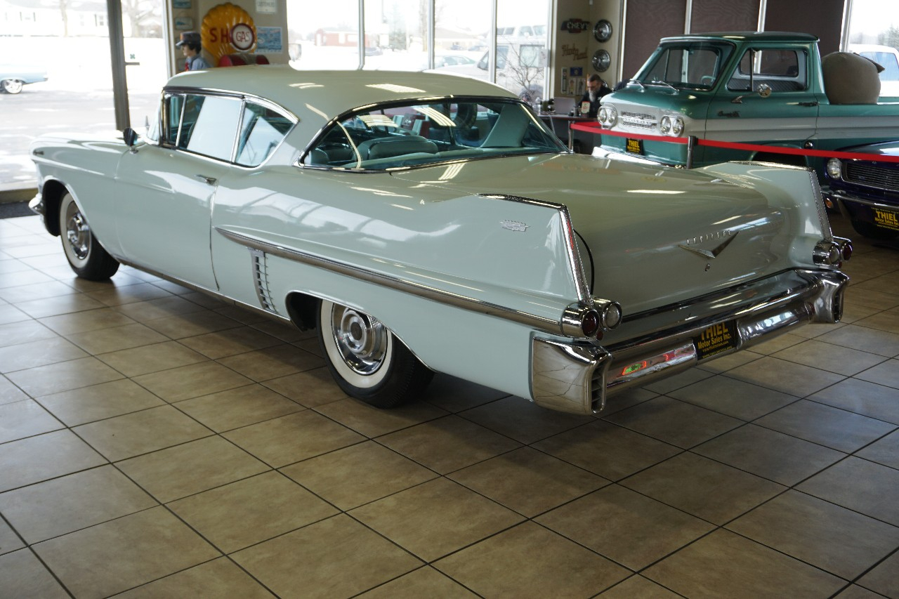 Cadillac Coupe De Ville  1957
