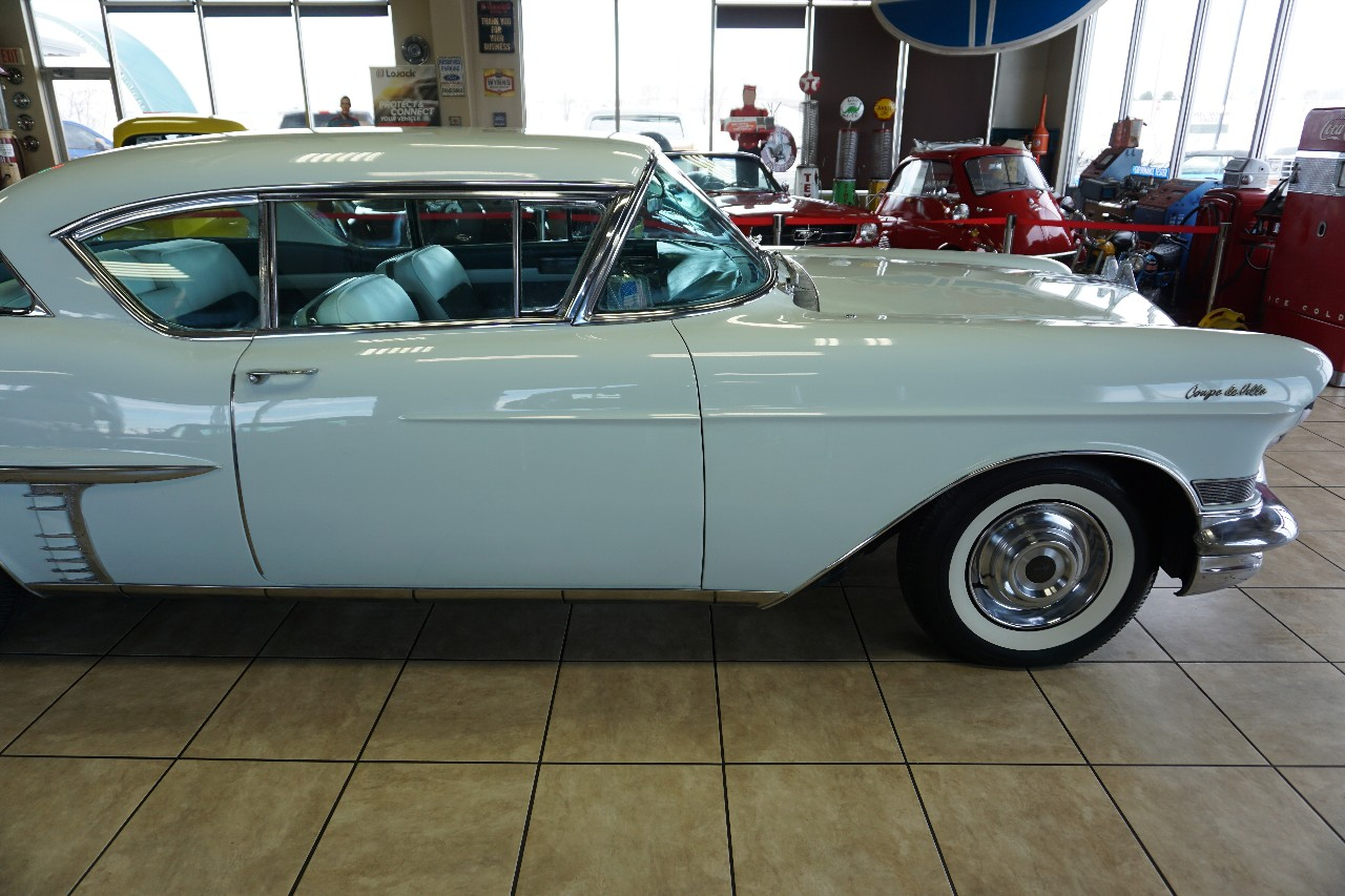 Cadillac Coupe De Ville  1957