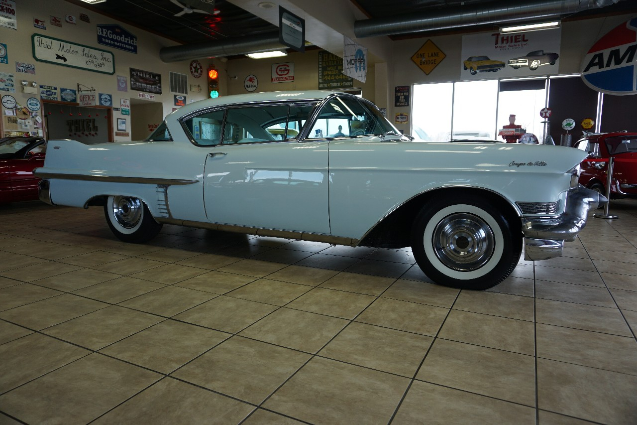 Cadillac Coupe De Ville  1957