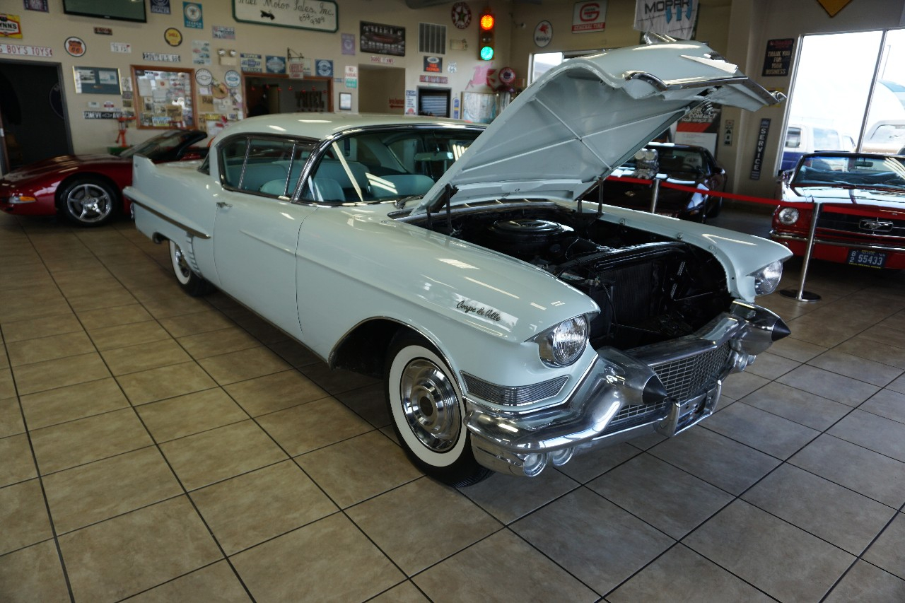 Cadillac Coupe De Ville  1957