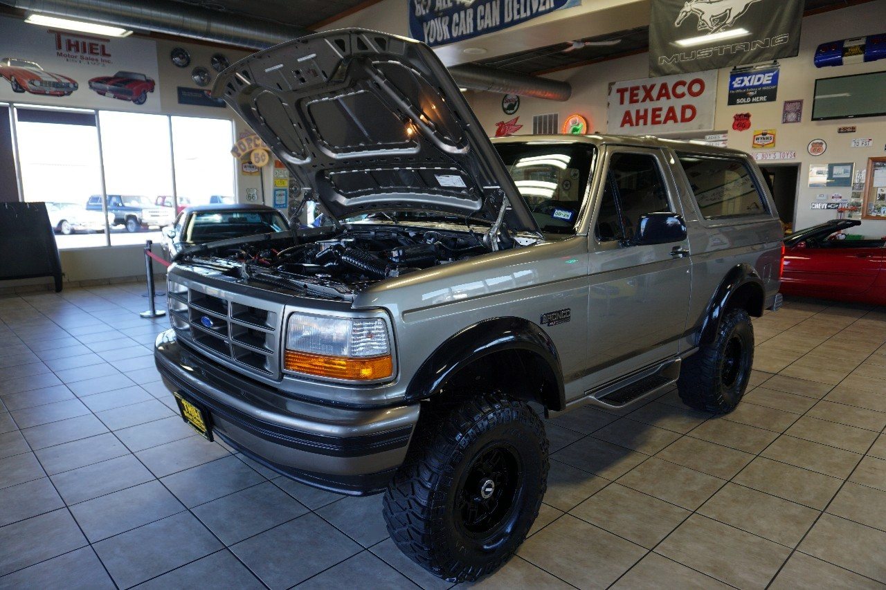 Ford Bronco  1996