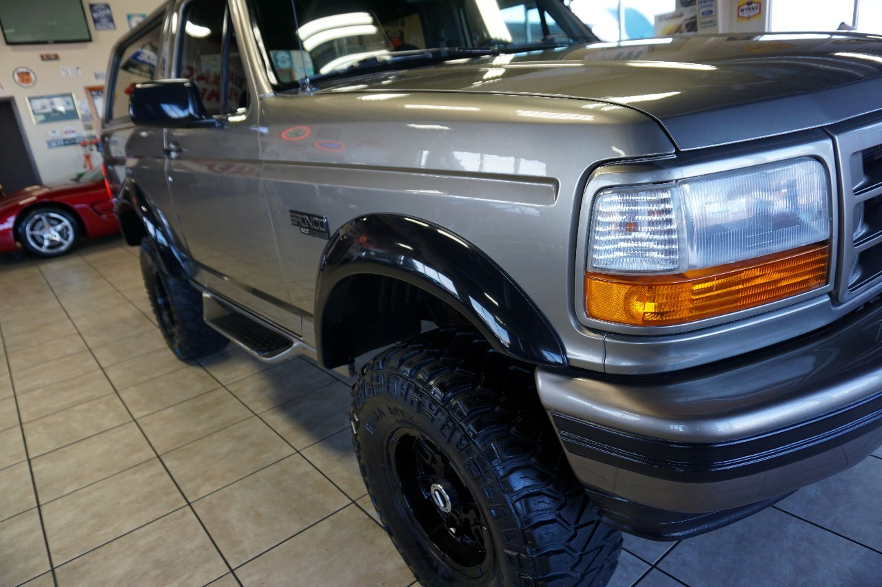 Ford Bronco  1996