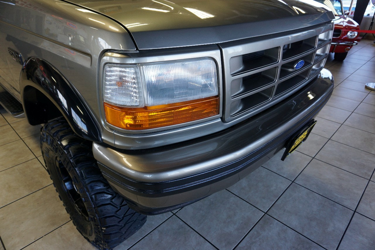 Ford Bronco  1996