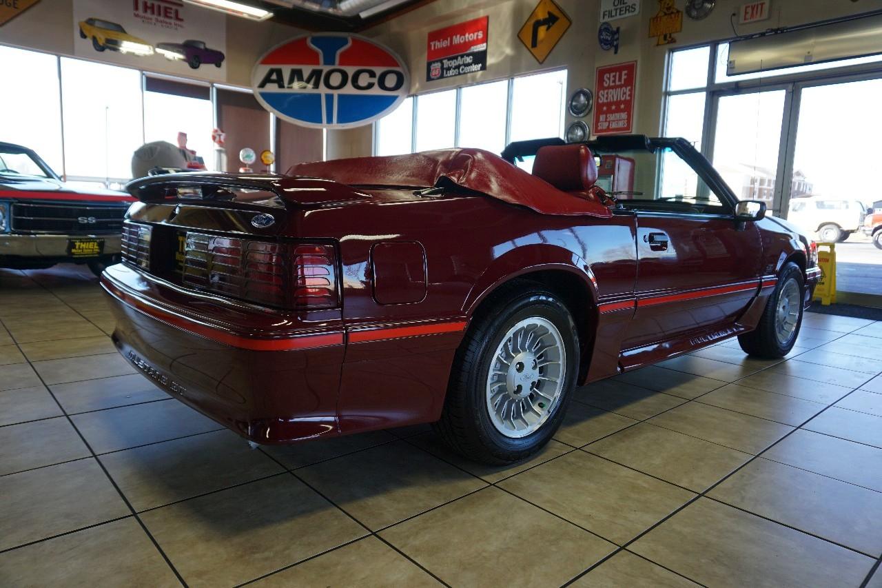 Ford Mustang  1988