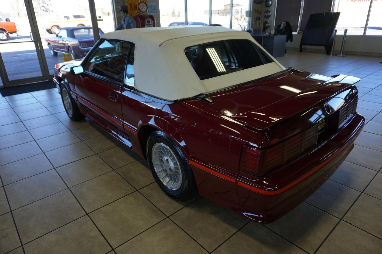 Ford Mustang  1988